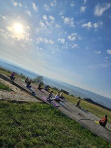 YOGA TRAVEL 11 - GÂRBOVA