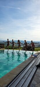 YOGA TRAVEL 11 - GÂRBOVA